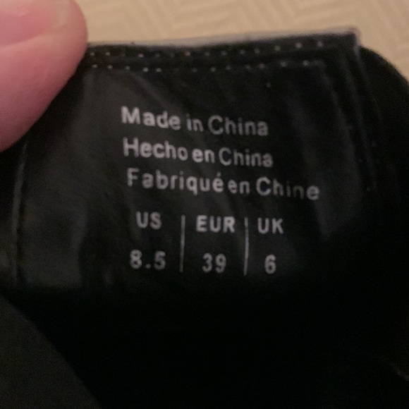 EUC Shelly’s ankle boots - Picture 10 of 10